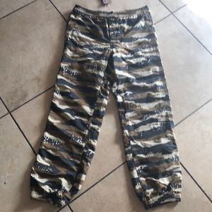 NWT Patagonia Boys’ baggie pants- Size XL(14)